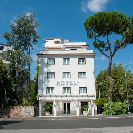 מלון La Pergola 3*