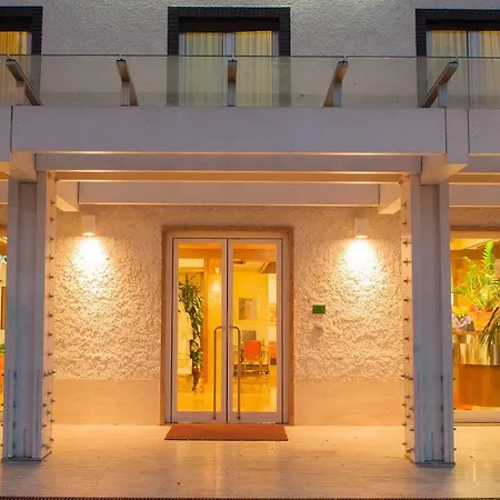 La Pergola Hotel 3*