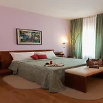 La Pergola 3* Rom